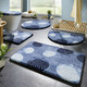 Badgarnituren - Badvorleger mit rutschhemmender Rückseite, in Größe 100 (Vorleger halbrund, 50/ 80 cm) bis 112 (Motiv-WC-Deckelbezug mit Kordel, 47/ 50 cm), in Farbe BLAU – Farbe BLAU – Ansicht 1