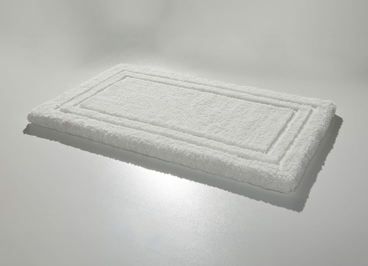Badgarnituren - Badgarnitur mit rutschhemmender Rückseite, in Größe 100 (Vorleger halbrund, 50/ 80 cm) bis 110 (Hänge-WC-Garnitur, 2-teilig), in Farbe WEISS Ansicht 1