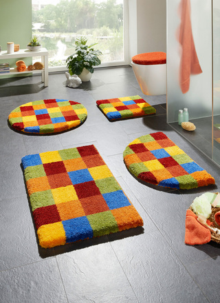 Badgarnituren - Badgarnitur mit bunten Dessin von Grund – Farbe KARO BUNT – Ansicht  Badgarnituren - Badgarnitur mit bunten Dessin von Grund, in Größe 100 (Vorleger halbrund, 50/ 80 cm) bis 112 (WC-Deckelbezug, 47/ 50 cm), in Farbe KARO BUNT – Farbe KARO BUNT – Ansicht