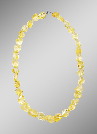 Strahlende Eleganz: Halskette mit echt Lemonquarz