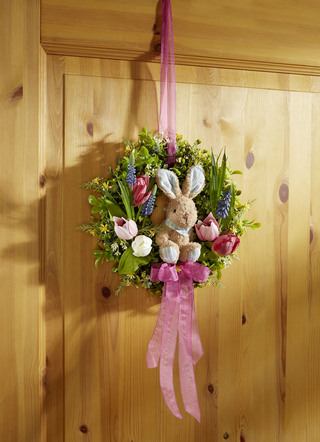 Wandkranz mit Hase aus Plüsch