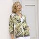 Blusen - Blusenjacke mit dekorativem Rippenstrick – Farbe ECRU-OLIV-OCKER-BUNT – Ansicht 1 Blusen - Blusenjacke mit dekorativem Rippenstrick, in Größe 036 bis 052, in Farbe ECRU-OLIV-OCKER-BUNT – Farbe ECRU-OLIV-OCKER-BUNT – Ansicht 1