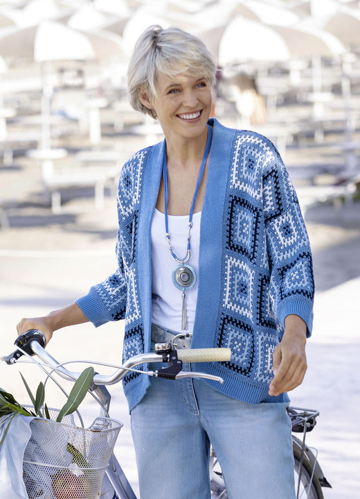 Strickjacken - Strickjacke in Jacquard-Dessin , in Größe L(44/46) bis XXL(52/54), in Farbe JEANSBLAU-WEISS-MULTICOLOR Ansicht 2