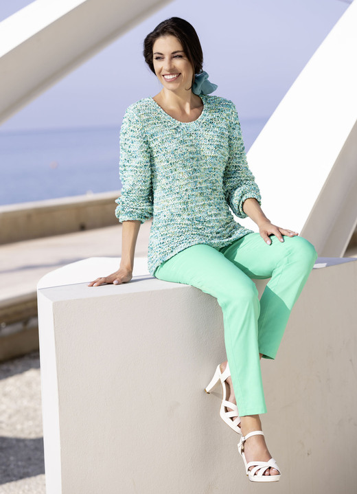 Langarm - Pullover mit hochwertigem Federeffektgarn, in Größe 036 bis 052, in Farbe AQUA-ECRU-MULTICOLOR Ansicht 3