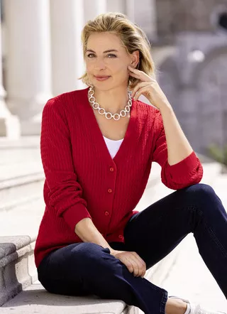 Strickjacke mit Zöpfchendessin