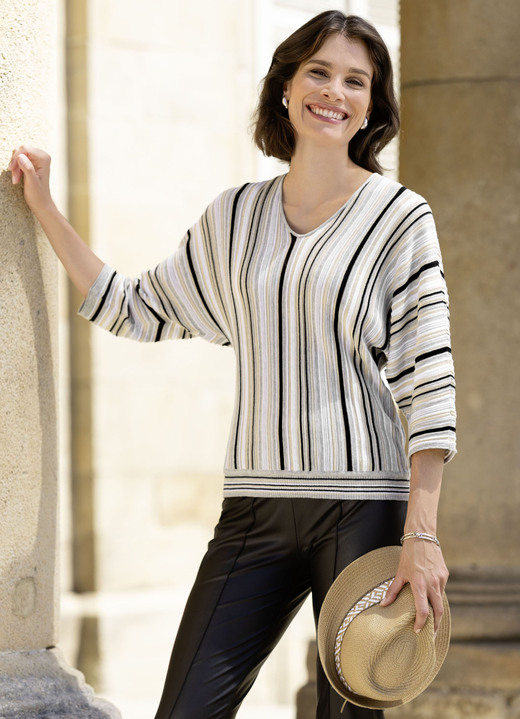 Pullover - Pullover mit dezenten Glanzakzenten Pullover - Pullover mit dezenten Glanzakzenten, in Größe 036 bis 052, in Farbe WEISS-GRAU-MULTICOLOR