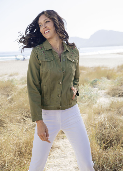 Blusen - Bestickte Jeansjacke Ansicht 3 Blusen - Bestickte Jeansjacke, in Größe 034 bis 050, in Farbe OLIV Ansicht 3