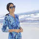 Blusenjacken - Blusenjacke mit Glanzgarn – Farbe BLAU-TÜRKIS-ROYALBLAU-BUNT – Ansicht 1 Blusenjacken - Blusenjacke mit Glanzgarn, in Größe 036 bis 052, in Farbe BLAU-TÜRKIS-ROYALBLAU-BUNT – Farbe BLAU-TÜRKIS-ROYALBLAU-BUNT – Ansicht 1