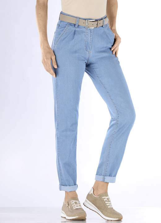 Hosen mit Knopf- und Reißverschluss - Jeans in Chino-Form, in Größe 017 bis 050, in Farbe JEANSBLAU Ansicht 6