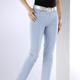 Hosen mit Knopf- und Reißverschluss - Jeans mit Push-up-Effekt, in Größe 018 bis 052, in Farbe HELLBLAU – Farbe HELLBLAU – Ansicht 3