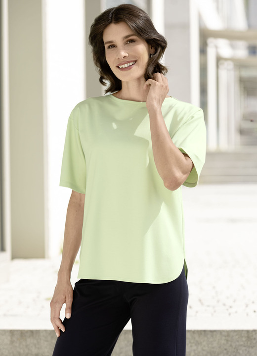 Kurzarm - Shirt in legerer Form Ansicht 2 Kurzarm - Shirt in legerer Form, in Größe 036 bis 052, in Farbe HELLBLAU Ansicht 2