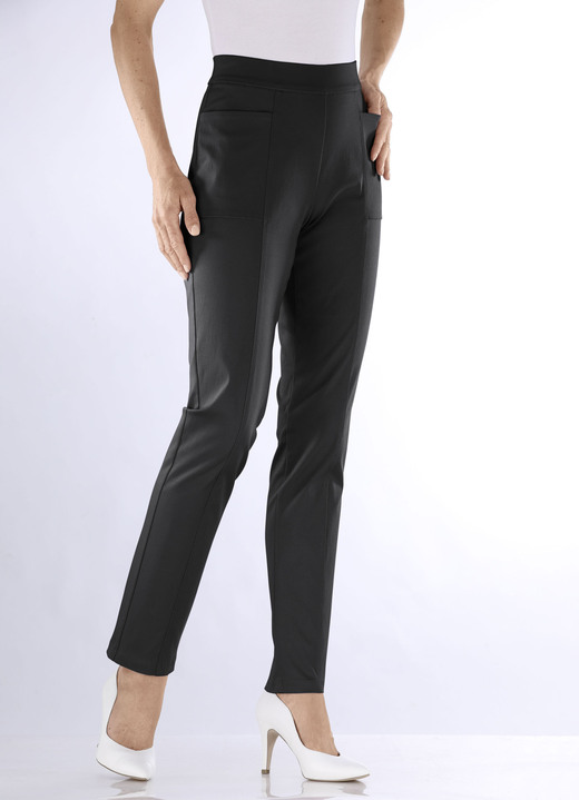 Hosen in Schlupfform - Hose mit abgesteppten Teilungsnähten, in Größe 018 bis 052, in Farbe LAVENDEL Ansicht 12