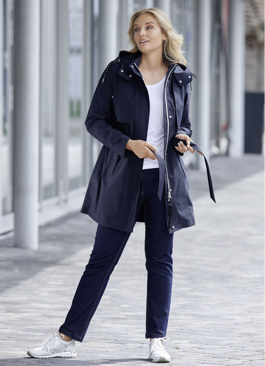 Lang - Funktions-Trenchcoat mit Gürtel, in Größe 034 bis 052, in Farbe NACHTBLAU Ansicht 4