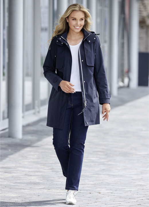 Lang - Funktions-Trenchcoat mit Gürtel Ansicht 3 Lang - Funktions-Trenchcoat mit Gürtel, in Größe 034 bis 052, in Farbe NACHTBLAU Ansicht 3