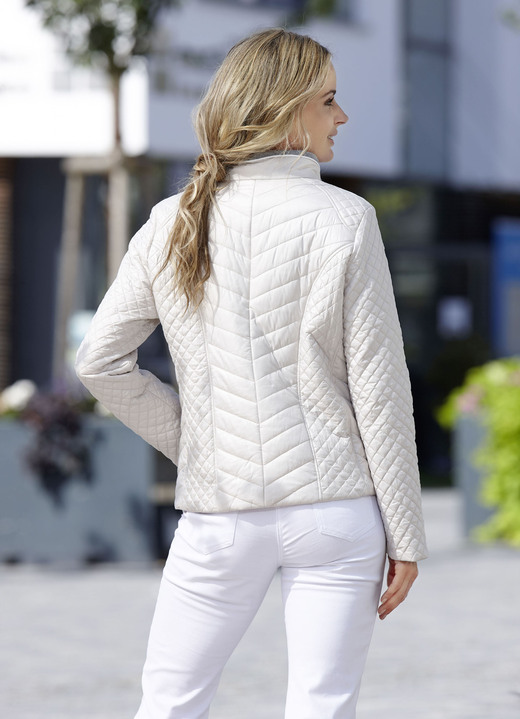 Kurz - Jacke mit Reißverschlusstaschen, in Größe 036 bis 052, in Farbe KHAKI Ansicht 5