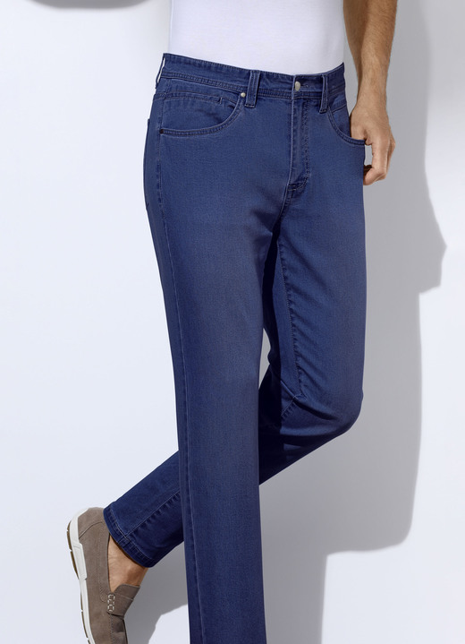 Jeans - Sommerliche Jeans in 3 Farben Jeans - Sommerliche Jeans in 3 Farben, in Größe 024 bis 060, in Farbe JEANSBLAU