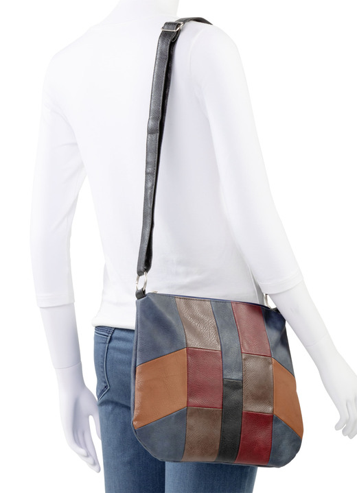 Taschen - Tasche aus weichem Synthetikmaterial, in Farbe JEANS-BUNT Ansicht 3