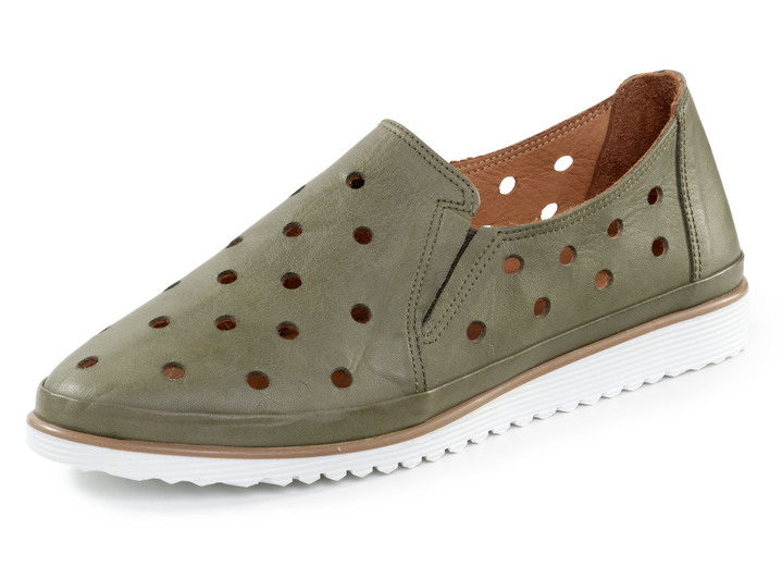 Slipper & Schnürschuhe - ELENA EDEN Slipper aus weichem Nappaleder mit Lochungen, in Größe 036 bis 041, in Farbe HELLBEIGE Ansicht 4