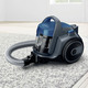 Mit Kabel - Beutelloser Zyklon-Bodenstaubsauger von Bosch – Farbe BLAU – Ansicht 1 Mit Kabel - Beutelloser Zyklon-Bodenstaubsauger von Bosch, in Farbe BLAU – Farbe BLAU – Ansicht 1