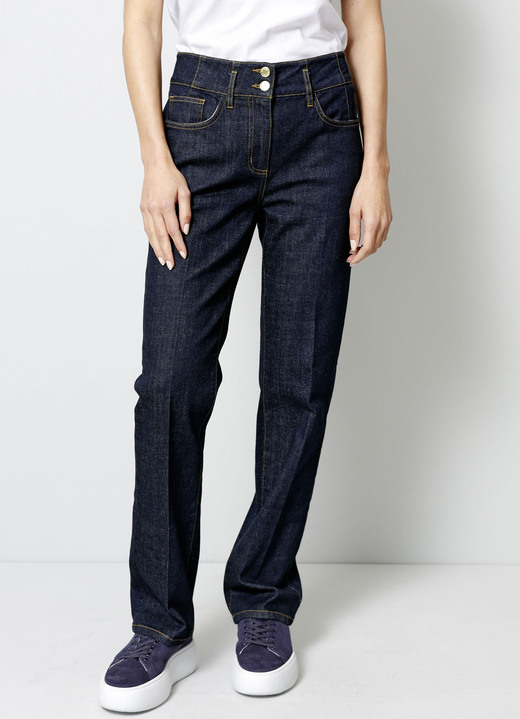 Hosen mit Knopf- und Reißverschluss - Jeans in 5-Pocket-Form, in Größe 019 bis 052, in Farbe DUNKELBLAU Ansicht 1