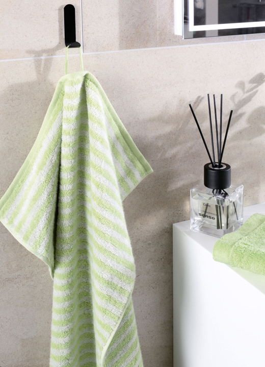 Frottier Handtücher - Frottier-Serie in saugstarker Baumwollqualität von Cawö, in Größe 200 (1 Handtuch, 50/100 cm) bis 204 (1 Duschtuch, 70/140 cm), in Farbe TÜRKIS Ansicht 8