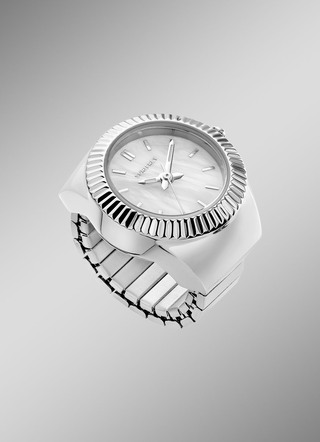 Ringuhr mit Gehäuse aus Edelstahl
