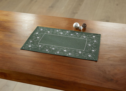 Tisch- und Raumdekoration mit Glitzergarn