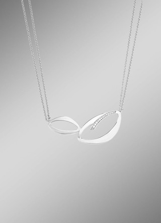 Moderne Halskette mit Zirkonia
