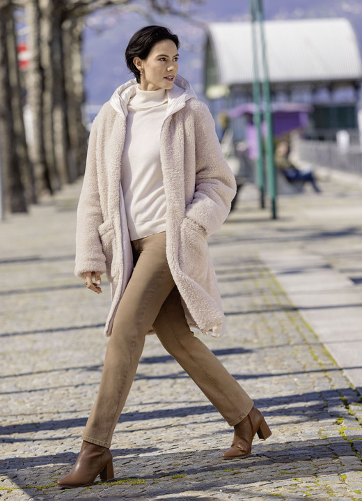Wintermäntel - Wende-Kurzmantel im Oversized-Look, in Größe 034 bis 052, in Farbe CREME Ansicht 6