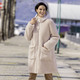 Wintermäntel - Wende-Kurzmantel im Oversized-Look – Farbe CREME – Ansicht 2 Wintermäntel - Wende-Kurzmantel im Oversized-Look, in Größe 034 bis 052, in Farbe CREME – Farbe CREME – Ansicht 2