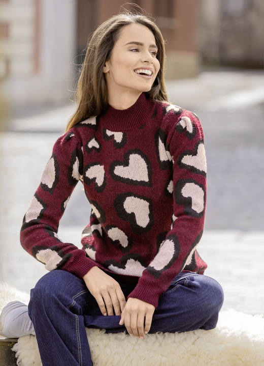 Pullover - Pullover mit Herzmotiven, in Größe L(44/46) bis XS(32/34), in Farbe WEINROT-SCHWARZ-ECRU Ansicht 1