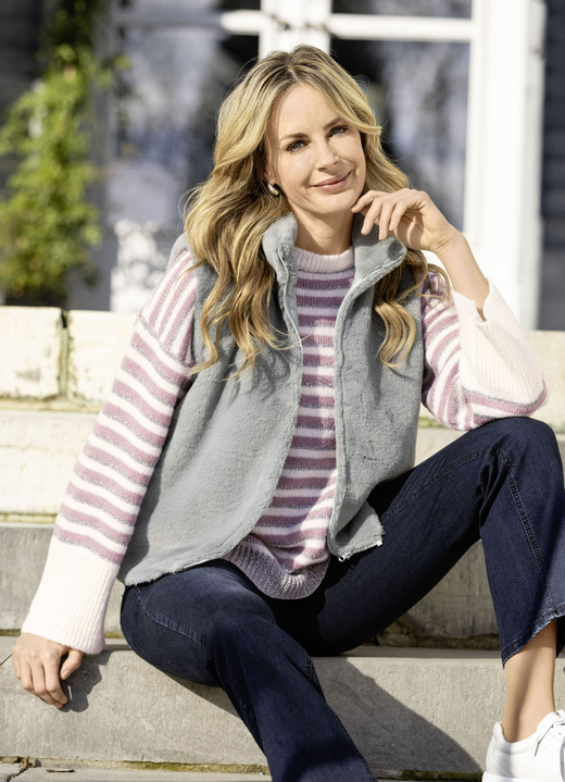 Basics - Weste aus flauschigem Kunstfell, in Größe 036 bis 052, in Farbe GRAU Ansicht 2