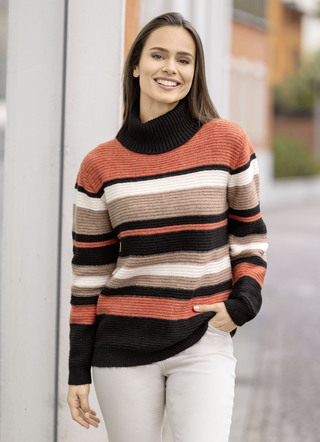 Pullover in Ringelmuster