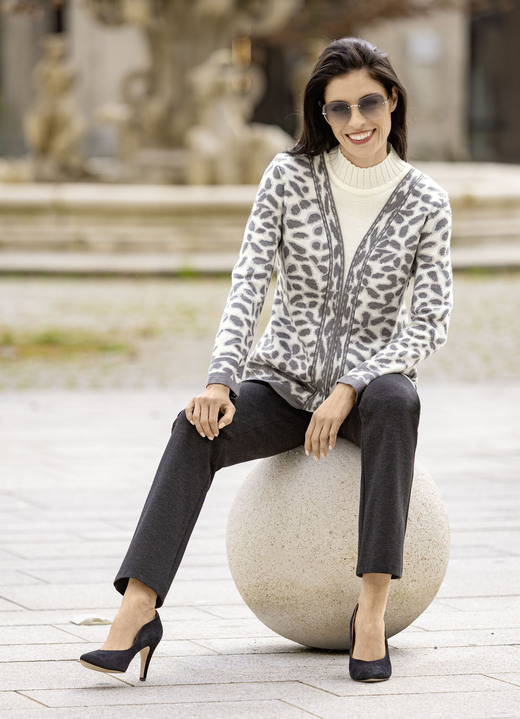 Pullover - Pullover in Doppel-Optik, in Größe 038 bis 054, in Farbe ECRU-HELLGRAU-DUNKELGRAU Ansicht 5