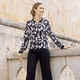 Damenmode - Blusenjacke mit schwarzen Rippenbündchen – Farbe SCHWARZ-WEISS-GRAU – Ansicht 3 Damenmode - Blusenjacke mit schwarzen Rippenbündchen, in Größe 036 bis 052, in Farbe SCHWARZ-WEISS-GRAU – Farbe SCHWARZ-WEISS-GRAU – Ansicht 3
