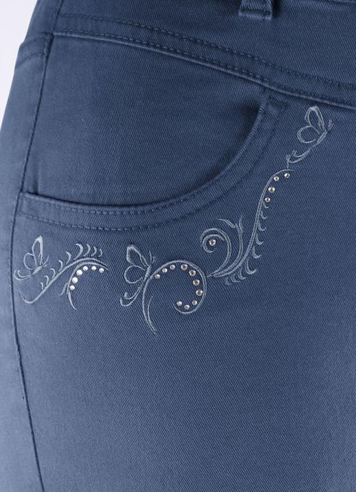 Hosen in Schlupfform - Hose mit funkelnden Glitzersteinchen, in Größe 018 bis 052, in Farbe FUCHSIA Ansicht 16