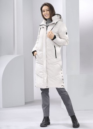 Mantel mit fester Kapuze