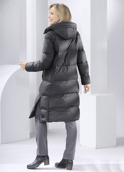 Lang - Funktionsmantel mit fester Kapuze, in Größe 034 bis 050, in Farbe SCHWARZ Ansicht 2