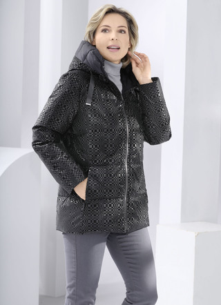 Funktionsjacke mit fester Kapuze