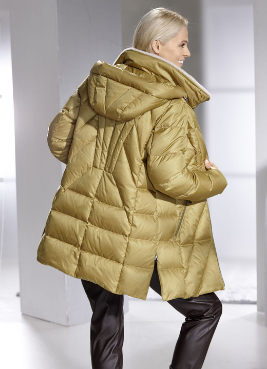 Daunenjacken - Daunenjacke mit abnehmbarer Kapuze, in Größe 036 bis 052, in Farbe HONIG Ansicht 3