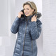 Winterjacken - Jacke mit figurfreundlicher Längssteppung seitlich – Farbe PFAUENGRÜN – Ansicht 1 Winterjacken - Jacke mit figurfreundlicher Längssteppung seitlich, in Größe 038 bis 054, in Farbe ROT – Farbe PFAUENGRÜN – Ansicht 1