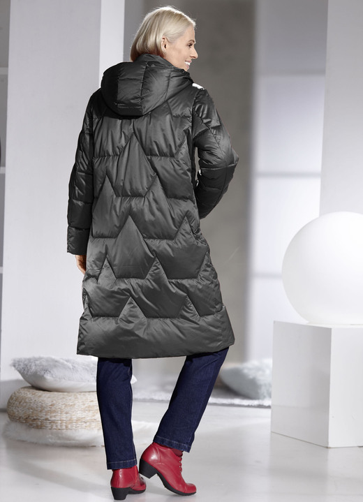 Lang - Funktionsmantel im Puffer-Style, in Größe 034 bis 050, in Farbe BURGUND Ansicht 4