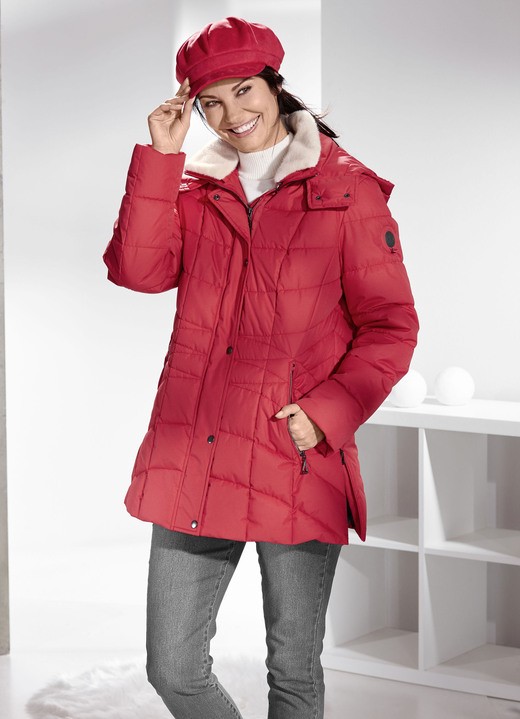 Kurz - Funktionsjacke mit abnehmbarem Kunstpelz-Besatz am Kragen Kurz - Funktionsjacke mit abnehmbarem Kunstpelz-Besatz am Kragen, in Größe 036 bis 052, in Farbe FEUERROT