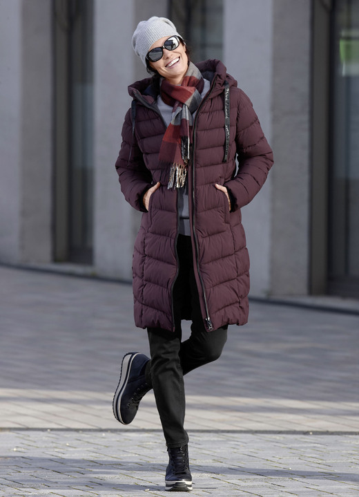 Wintermäntel - Kurzmantel mit 2-Wege-Zipper, in Größe 036 bis 048, in Farbe AUBERGINE Ansicht 3