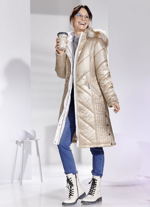 Wintermäntel - Mantel mit abnehmbarer Kapuze, in Größe 036 bis 054, in Farbe CHAMPAGNER Ansicht 2