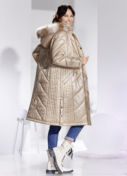 Wintermäntel - Mantel mit abnehmbarer Kapuze, in Größe 036 bis 054, in Farbe CHAMPAGNER Ansicht 3