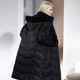 Lang - Funktionsmantel im Puffer-Style – Farbe SCHWARZ – Ansicht 2 Lang - Funktionsmantel im Puffer-Style, in Größe 034 bis 052, in Farbe SCHWARZ – Farbe SCHWARZ – Ansicht 2