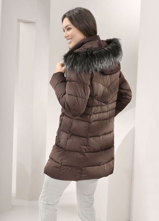 Winterjacken - Longjacke mit abnehmbarem Kunstpelz-Besatz, in Größe 036 bis 052, in Farbe SCHOKOBRAUN Ansicht 3