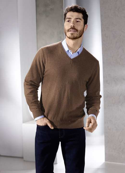 Uni - Unifarbener V-Pullover in 4 Farben, in Größe L(52/54) bis XL(56/58), in Farbe BRAUN MELIERT Ansicht 1