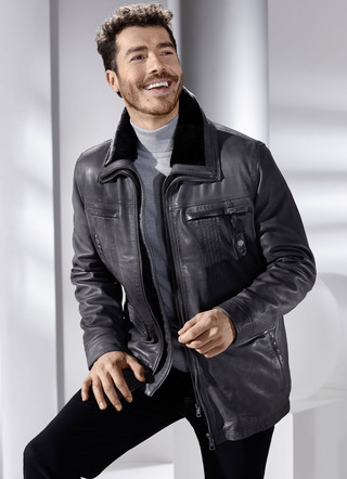 Lederjacke mit abtrennbarem Webpelzkragen